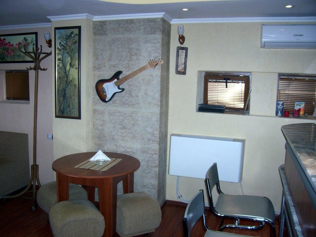 Fenerite Family Hotel Тирговиште Екстер'єр фото
