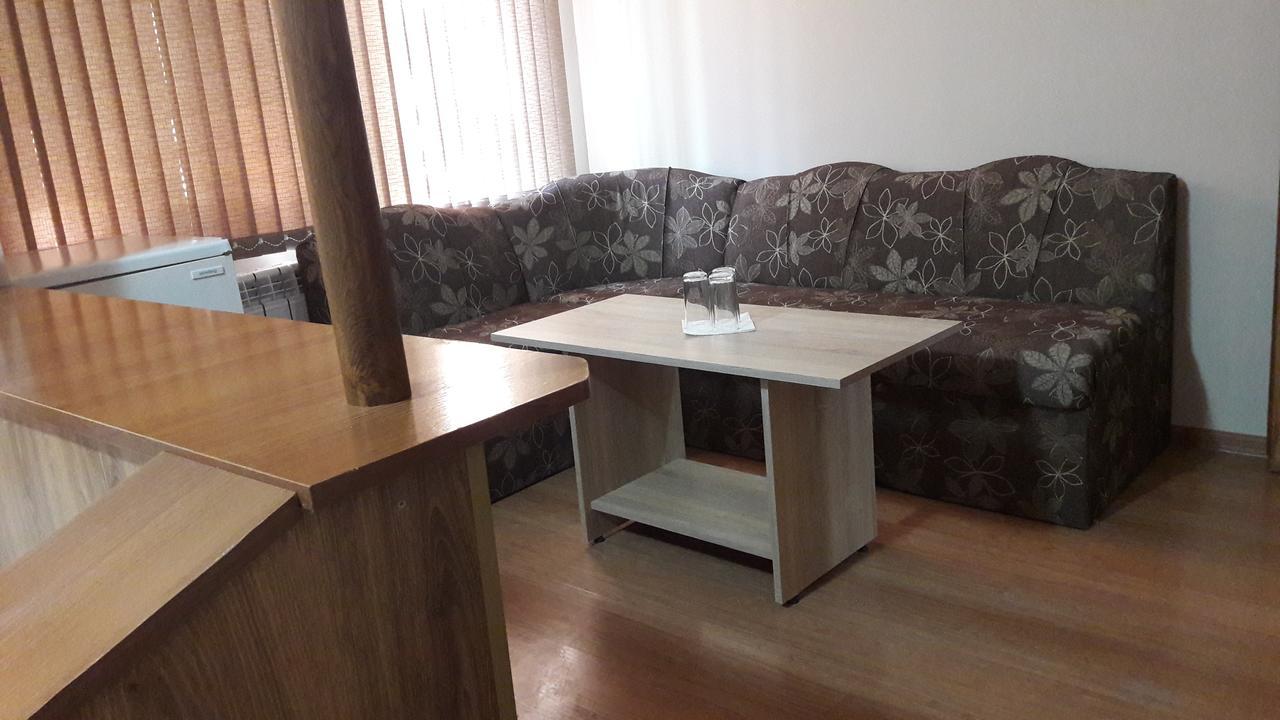 Fenerite Family Hotel Тирговиште Екстер'єр фото